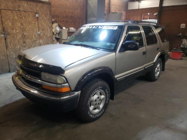 Photo 2 from auction – 2000 CHEVROLET BLAZER with VIN 1GNDT13W9Y2300724