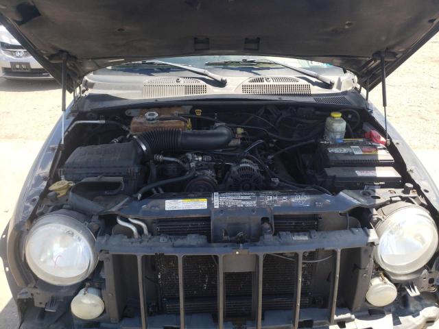 Photo 7 from auction – 2005 JEEP LIBERTY SP with VIN 1J4GL48K35W621069