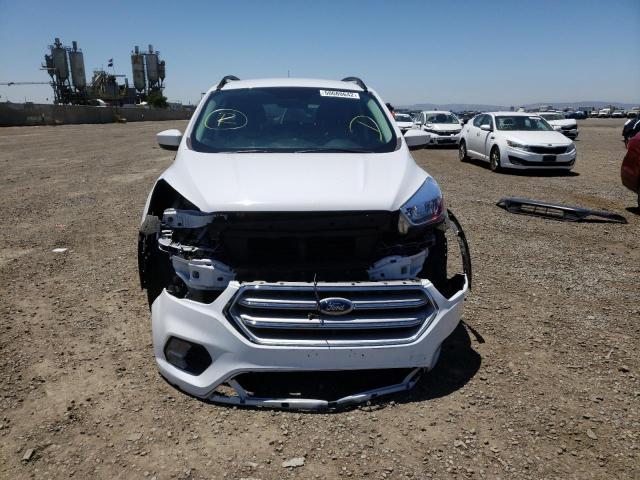 Photo 9 from auction – 2018 FORD ESCAPE SE with VIN 1FMCU0GD1JUC40660