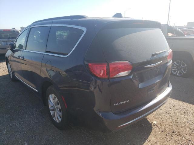 Photo 3 from auction – 2017 CHRYSLER PACIFICA T with VIN 2C4RC1BG2HR733828