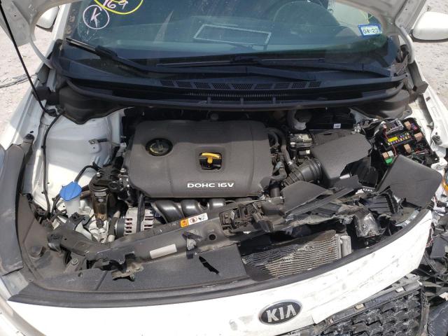 Photo 7 from auction – 2017 KIA FORTE LX with VIN 3KPFL4A76HE022317