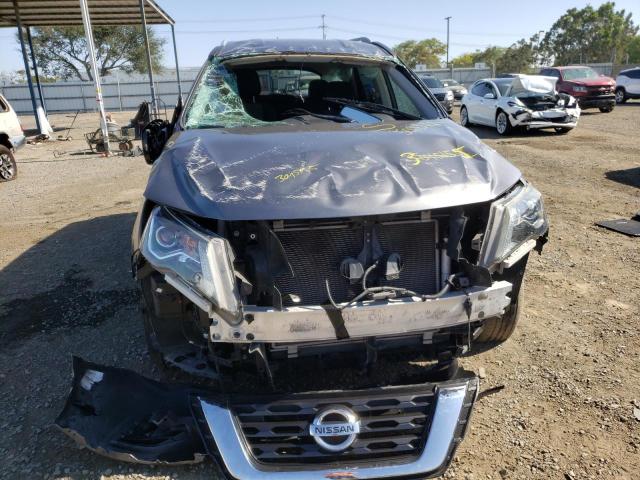 Photo 9 from auction – 2017 NISSAN PATHFINDER with VIN 5N1DR2MN8HC623624