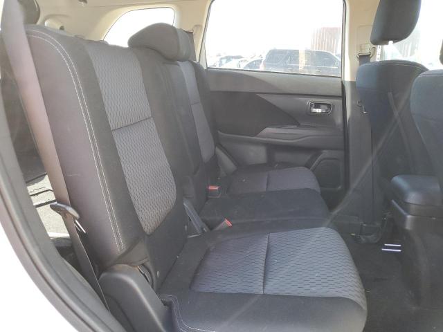 Фото 6 с аукциона – 2015 MITSUBISHI OUTLANDER с VIN JA4AD2A38FZ003997