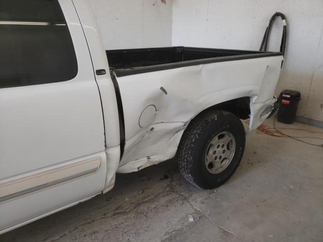 Photo 9 from auction – 2004 CHEVROLET SILVERADO with VIN 1GCEC19T74Z143643