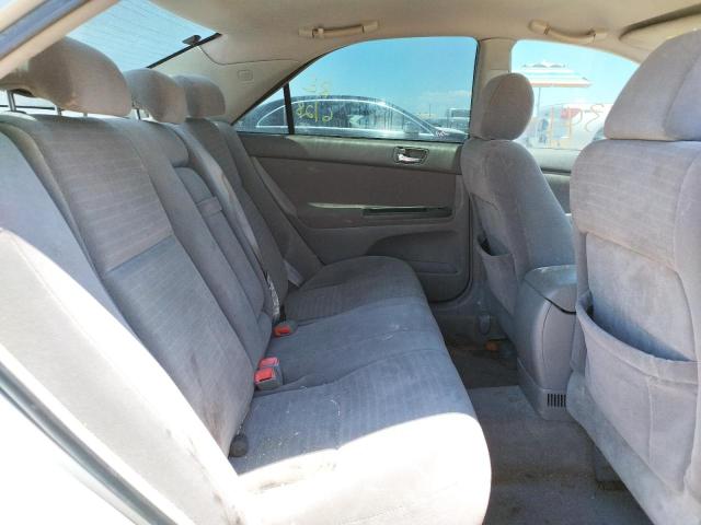 Photo 6 from auction – 2005 TOYOTA CAMRY LE with VIN 4T1BF30K35U107159