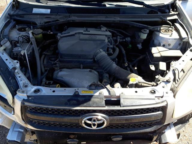 Photo 7 from auction – 2004 TOYOTA RAV4 with VIN JTEGD20V840021917