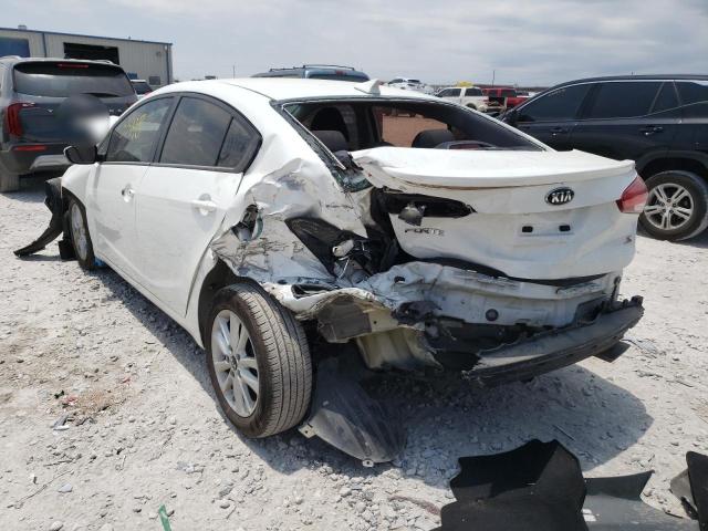 Photo 3 from auction – 2017 KIA FORTE LX with VIN 3KPFL4A76HE022317