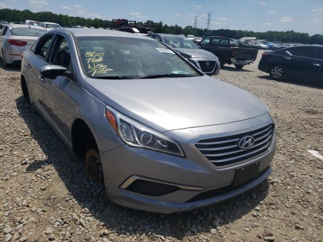HYUNDAI SONATA SE 2017 with VIN 5NPE24AF3HH544002 - Photo from auction