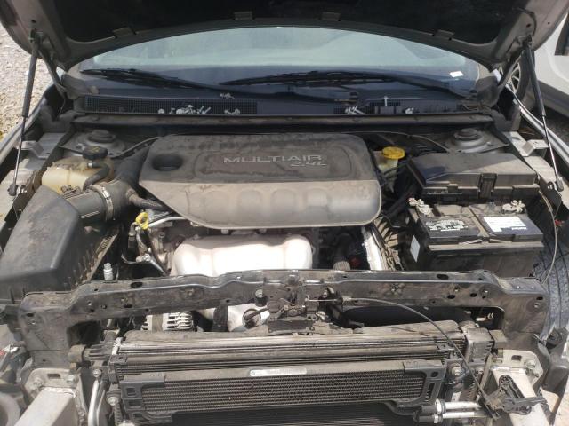 Photo 7 from auction – 2015 CHRYSLER 200 LIMITE with VIN 1C3CCCAB0FN553186