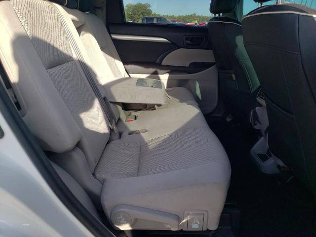 Photo 6 from auction – 2016 TOYOTA HIGHLANDER with VIN 5TDBKRFHXGS346892