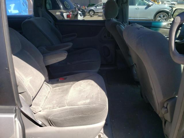 Photo 6 from auction – 2004 TOYOTA SIENNA CE with VIN 5TDZA23C14S100620