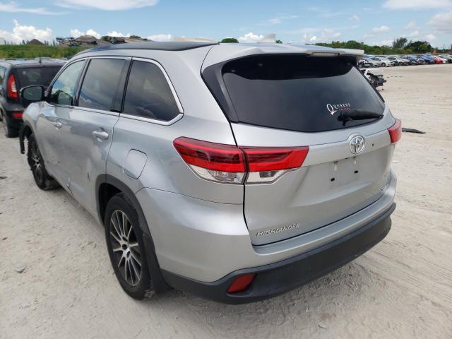 Photo 3 from auction – 2018 TOYOTA HIGHLANDER with VIN 5TDJZRFH9JS562134