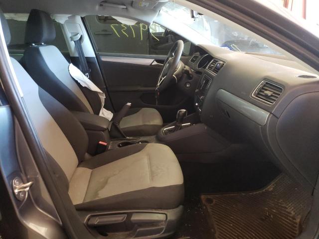 Photo 5 from auction – 2017 VOLKSWAGEN JETTA S with VIN 3VW2B7AJ9HM320054