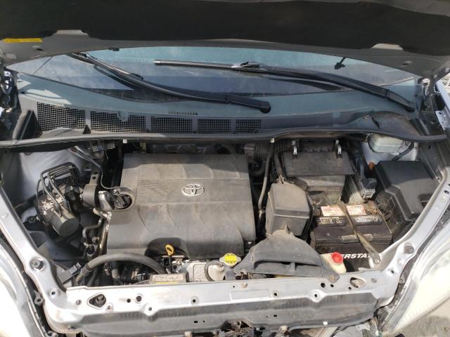 Photo 7 from auction – 2011 TOYOTA SIENNA LE with VIN 5TDJK3DC9BS017240