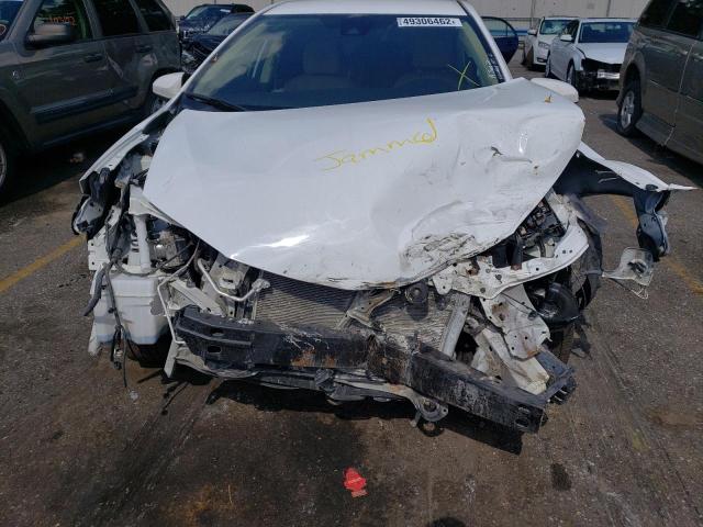 Photo 9 from auction – 2017 TOYOTA COROLLA L with VIN 5YFBURHE6HP572483