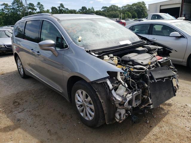 CHRYSLER PACIFICA T 2018 with VIN 2C4RC1BG5JR192750 - Photo from auction