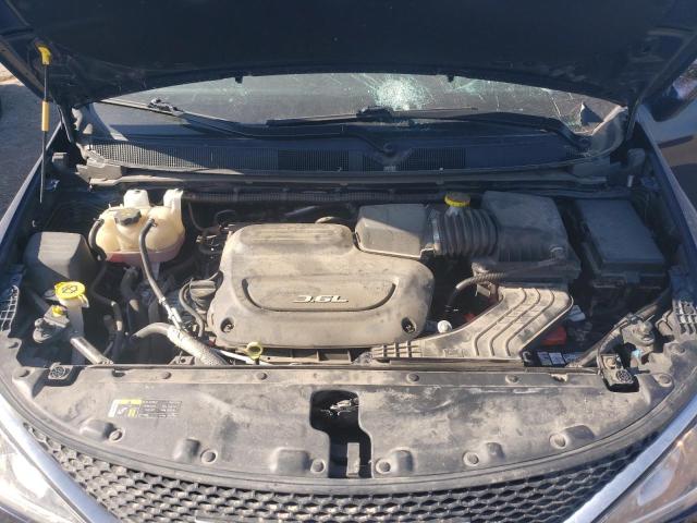 Photo 7 from auction – 2017 CHRYSLER PACIFICA T with VIN 2C4RC1BG2HR733828