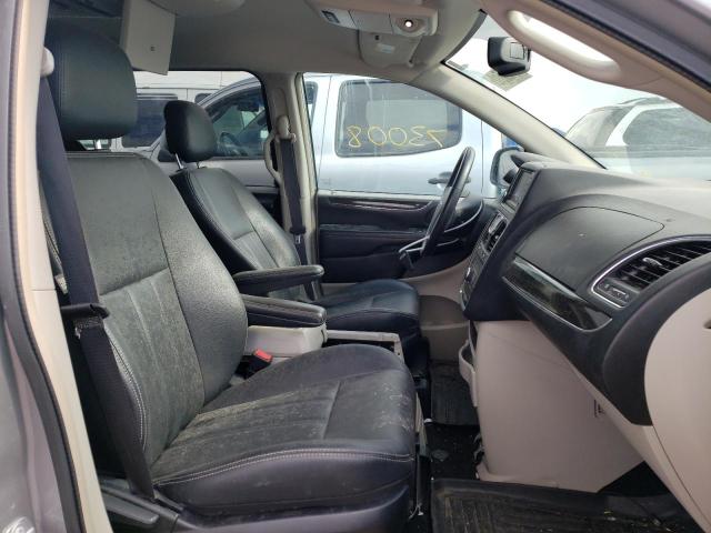 Photo 5 from auction – 2016 CHRYSLER TOWN & COU with VIN 2C4RC1BG6GR282627