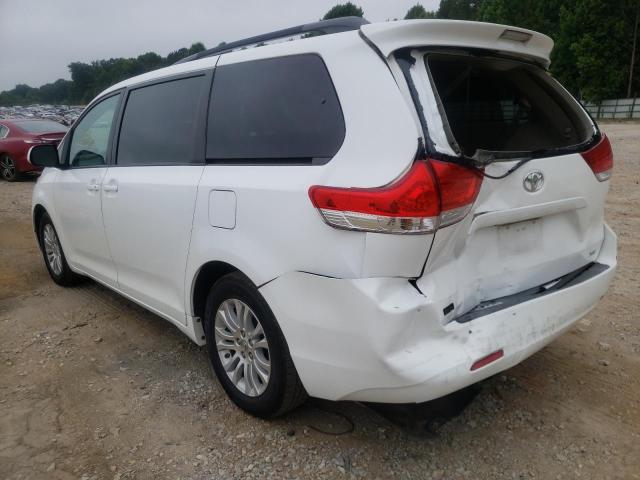 Photo 3 from auction – 2011 TOYOTA SIENNA XLE with VIN 5TDYK3DC8BS092347