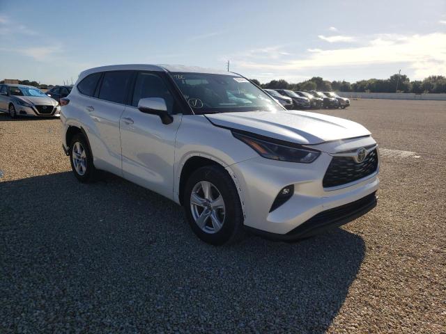 TOYOTA HIGHLANDER 2022 with VIN 5TDZZRAHXNS542541 - Photo from auction
