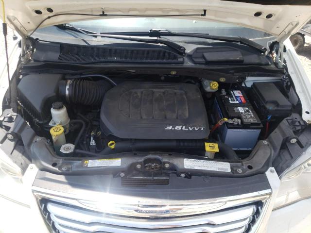 Photo 7 from auction – 2011 CHRYSLER TOWN & COU with VIN 2A4RR6DG3BR746937