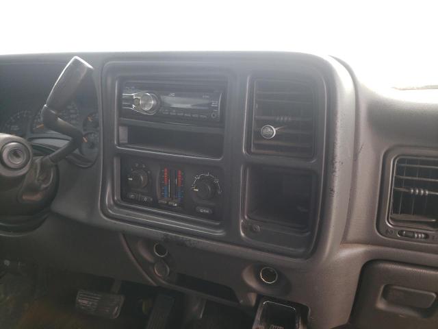 Photo 9 from auction – 2005 CHEVROLET SILVERADO with VIN 2GCEC19V751297555