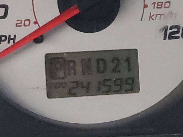 Photo 8 from auction – 2002 FORD ESCAPE XLT with VIN 1FMCU04192KB37705