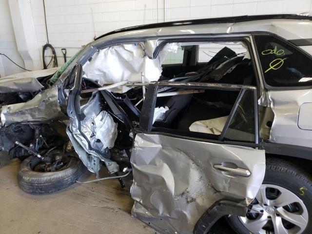 Photo 9 from auction – 2019 TOYOTA RAV 4 with VIN 2T3F1RFVXKW082106