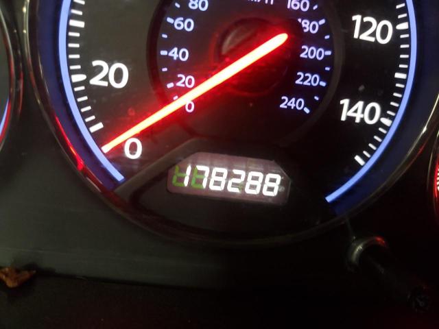 Photo 8 from auction – 2004 HONDA CIVIC LX with VIN 2HGES16534H623494