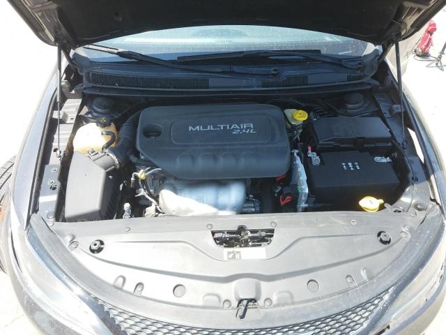 Photo 7 from auction – 2016 CHRYSLER 200 S with VIN 1C3CCCBB1GN141813