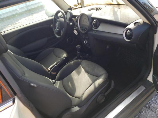 Photo 5 from auction – 2011 MINI COOPER with VIN WMWSU3C59BT091211