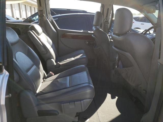 Photo 6 from auction – 2005 CHRYSLER TOWN & COU with VIN 2C8GP64L25R334074