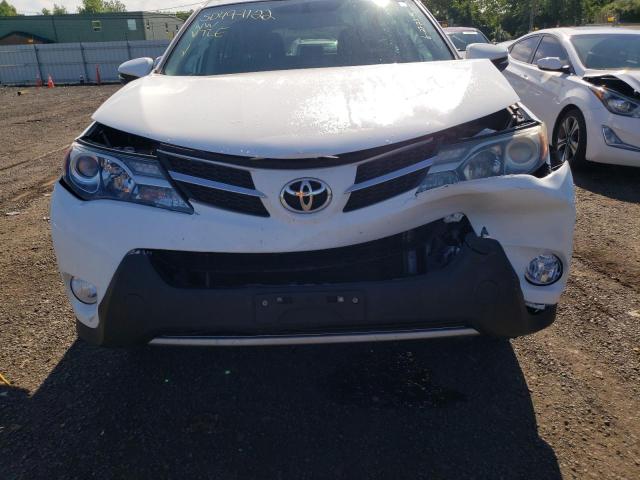 Photo 9 from auction – 2015 TOYOTA RAV4 XLE with VIN 2T3RFREV7FW386290