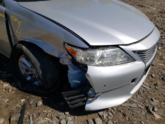 Photo 9 from auction – 2013 LEXUS ES 300H with VIN JTHBW1GG8D2002460