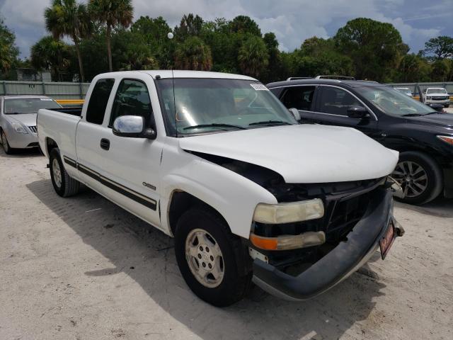 CHEVROLET SILVERADO 2000 with VIN 1GCEC19T7YZ304417 - Photo from auction