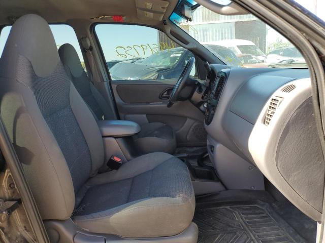 Photo 5 from auction – 2001 FORD ESCAPE XLT with VIN 1FMYU04141KE75484