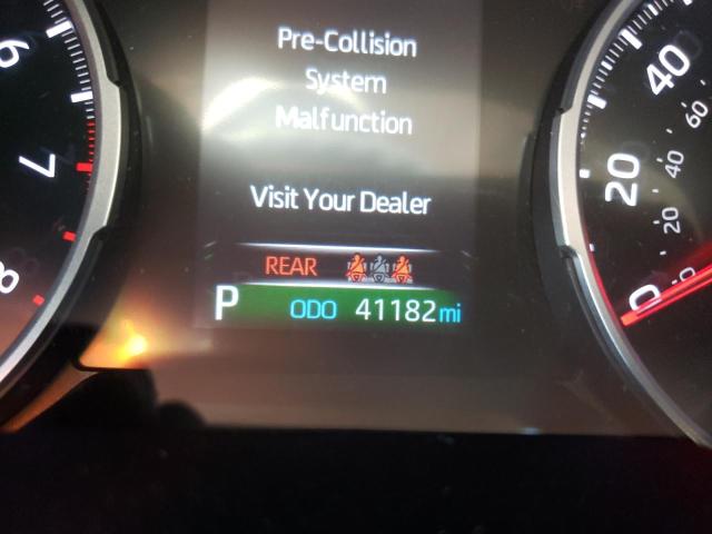 Photo 8 from auction – 2019 TOYOTA RAV4 XLE with VIN 2T3W1RFV3KC018720