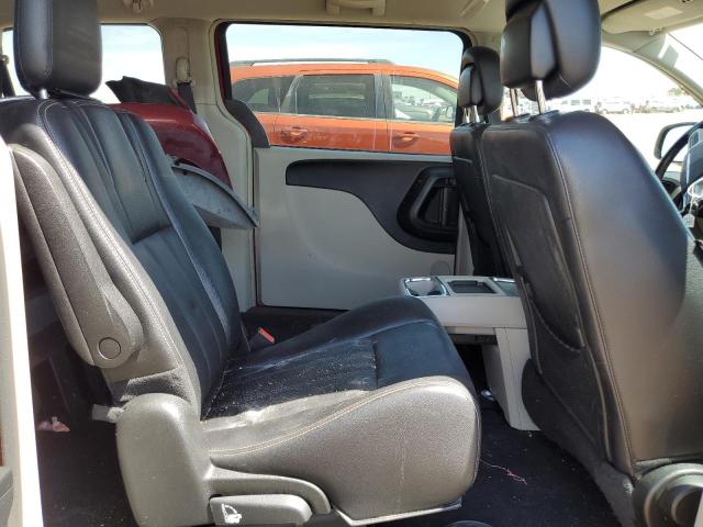 Photo 6 from auction – 2014 CHRYSLER TOWN & COU with VIN 2C4RC1BGXER404435