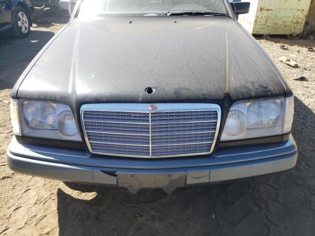 Photo 7 from auction – 1994 MERCEDES-BENZ E 320 with VIN WDBEA52EXRC014748