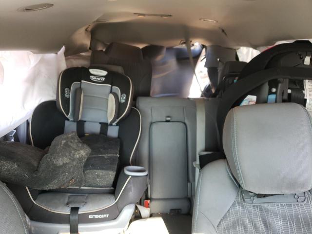 Photo 6 from auction – 2016 CHEVROLET TRAVERSE L with VIN 1GNKRFED0GJ262805