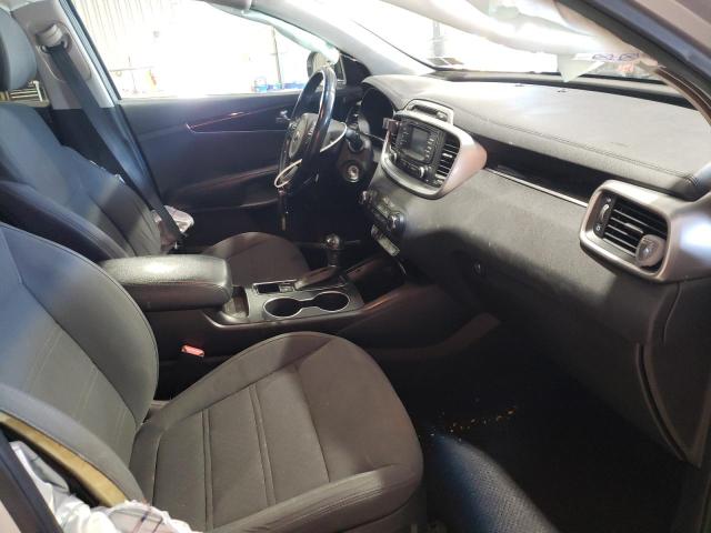 Photo 5 from auction – 2016 KIA SORENTO LX with VIN 5XYPG4A32GG038649