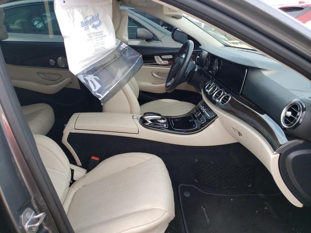 Photo 5 from auction – 2017 MERCEDES-BENZ E 300 with VIN WDDZF4JB3HA109089