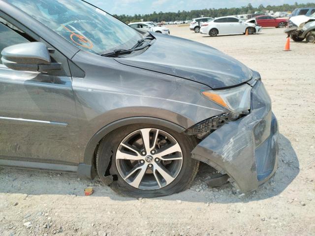 Photo 9 from auction – 2017 TOYOTA RAV4 XLE with VIN JTMWFREV6HJ101227