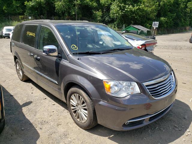 Photo 1 from auction – 2015 CHRYSLER TOWN & COU with VIN 2C4RC1CG2FR578936