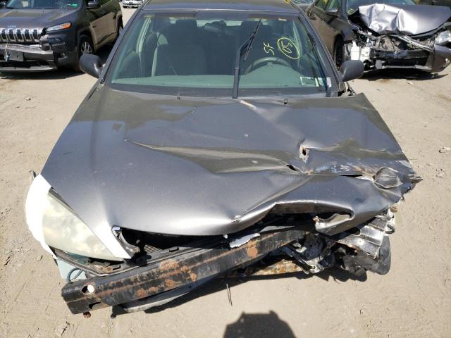 Photo 7 from auction – 2005 TOYOTA CAMRY LE with VIN 4T1BE32K75U621791