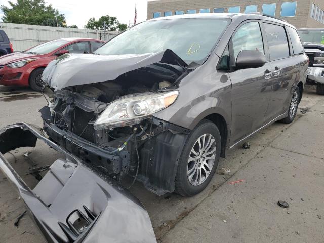 Photo 2 from auction – 2018 TOYOTA SIENNA with VIN 5TDYZ3DC0JS933829