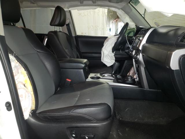 Photo 5 from auction – 2016 TOYOTA 4RUNNER SR with VIN JTEBU5JRXG5303299
