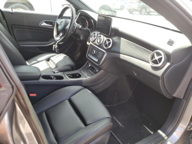 Photo 5 from auction – 2018 MERCEDES-BENZ CLA 250 with VIN WDDSJ4EB6JN537277