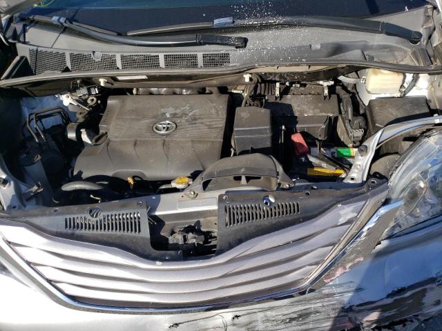 Photo 7 from auction – 2016 TOYOTA SIENNA XLE with VIN 5TDYK3DC5GS728813