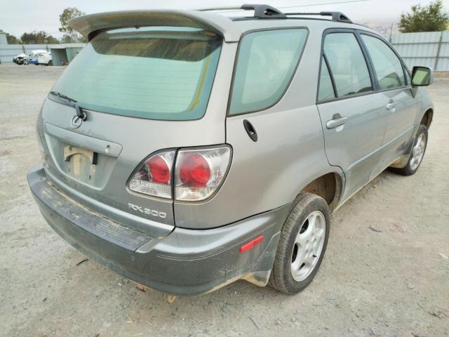 Photo 4 from auction – 2001 LEXUS RX 300 with VIN JTJHF10U910211142